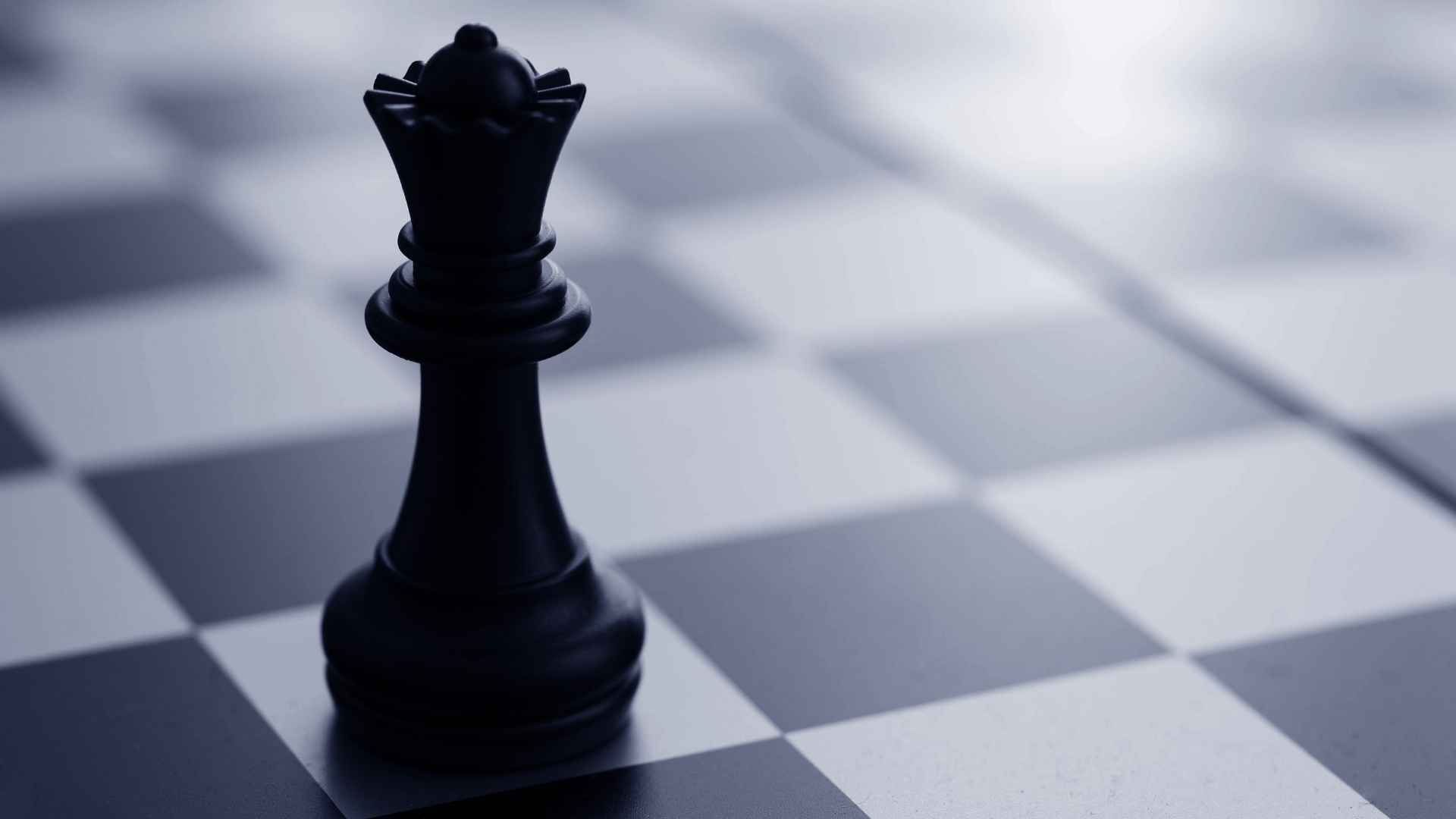 Mastering the Art of Queen Exchanges in Chess